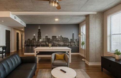 Trendy 3BR City Apt Pool and Ping Pong Fun - Foto 3