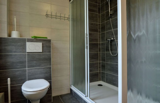 Luxury Villa With an Incredible Private Pool, Close to Maastricht and Liège - Photo 14