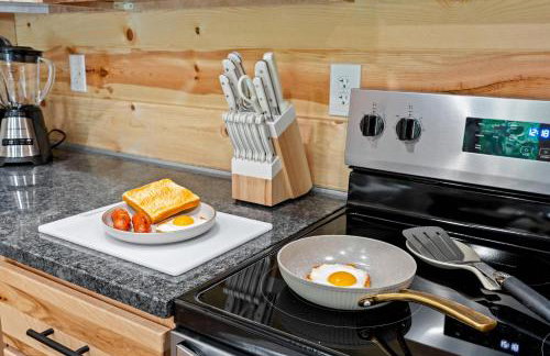 Pole Barn - Rustic 1BR Family Retreat with Open Views - Foto 37