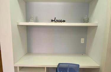 101- Lindo Apartamento Amplo e decorado, 2 quartos, sala, cozinha completa, mobiliario moderno, lavanderia , Excelente localização no bairro Bigorrilho - Photo 14