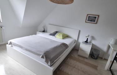 Ferienhaus mit 5 Zimmer und Küche im Norden von Hamburg am Flughafen - Foto 5