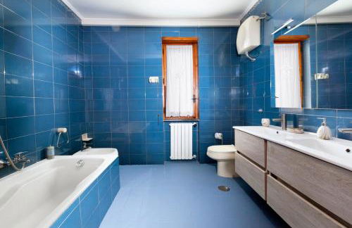 Appartamento in Villa con Terrazzo e Vista Golfo - Foto 21