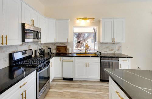 Game Room and Deck Modern Frazier Park Home! - Foto 6