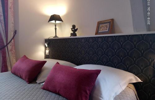 Petite Maison Romantique au calme, Cœur Historique, vue Ville et Jardin - Foto 27