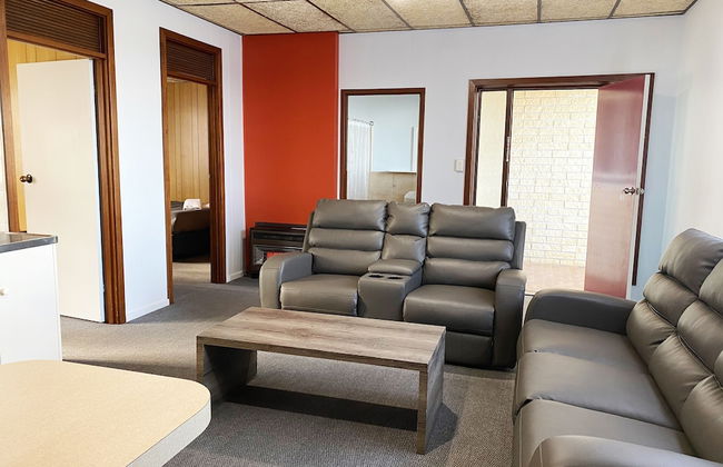 Limestone Coast Tourist Park - Photo 55