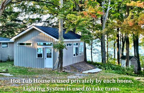 Lakefront Oak Cottage Hot Tub & Fire Pit - Foto 25