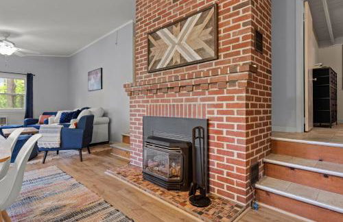 Harpers Ferry Cottage Hot Tub, WiFi, Dog-Friendly - Foto 6