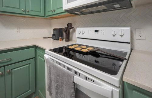 OKC Casita - Private Hot Tub, Fenced Yard, Mins to Top Spots, Pet friendly - Foto 11