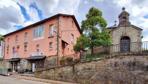 Apartahotel portal de leon - Photo 1