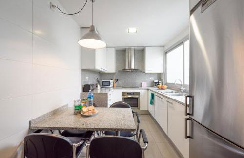 RamblasRentals Stylish Bright 3BR New Catalan Flat 10m Ramblas - Parking - Wifi - Photo 41