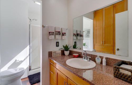 Waterfront Lake Travis Luxury Home with Large Deck! - Foto 26