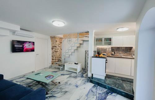 Monte Bello Suites - Photo 2