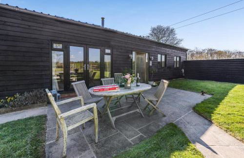 3 Bed in Staplecross oc-rh1162 - Photo 4