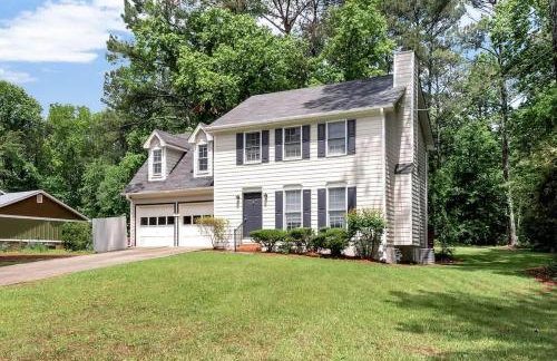 4BR Cozy Family Retreat Near Mall of GA, Near Lake Lanier - Sleeps 10 - Foto 66