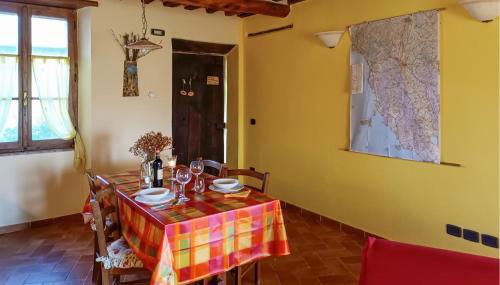 Awesome Apartment In Monticiano - Foto 5