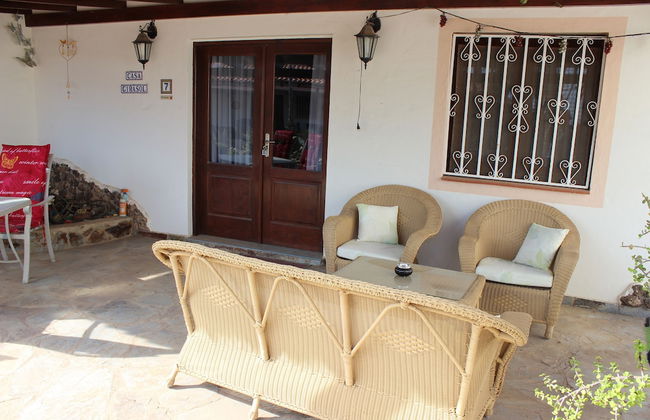 Beautiful 2-bed Bungalow in Parque Holandés - Photo 15