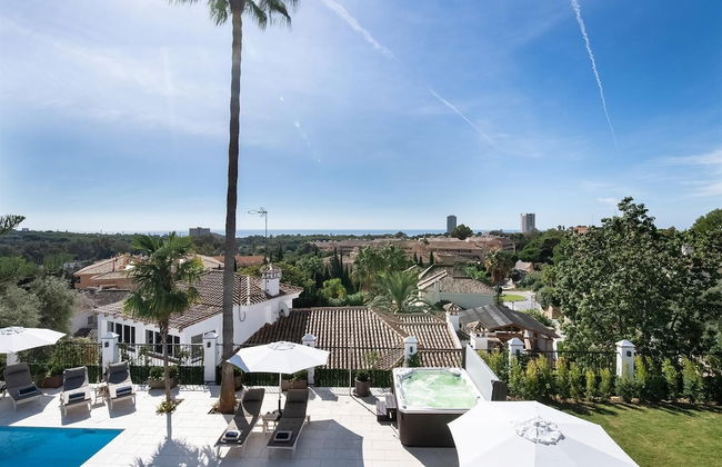 Super Villa Near Beach with Heated Pool - Foto 25