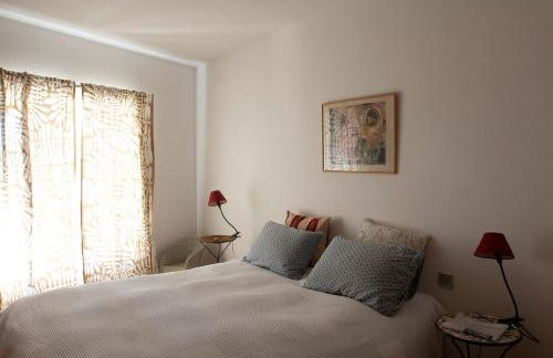 Le charme au centre du village - Photo 21