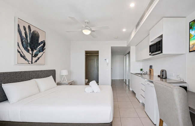 North Shore Kawana and Waterline - Photo 19