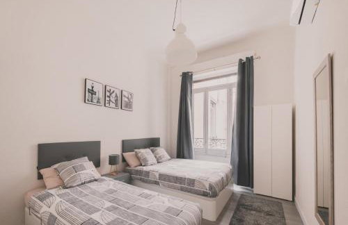 Amplio Piso de 7 habs, 4 baños sobre calle Gran Vía - Foto 68