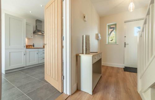 Samphire House - Photo 12