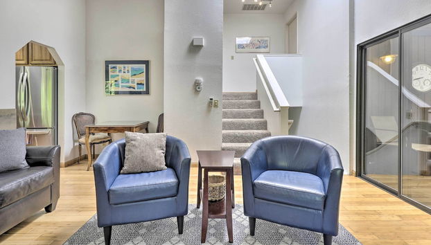 Tranquil Guerneville Home with Redwood Views - Foto 5, Interior