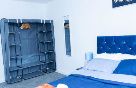 1BR Sleeps 4, 3 mins from City centre & Local Gems - Foto 4