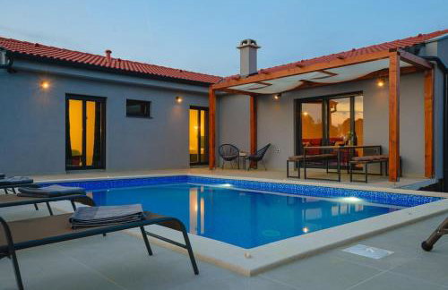 Villa Balun in Orihi - 3 bedrooms - pool - garden - sauna - Foto 9