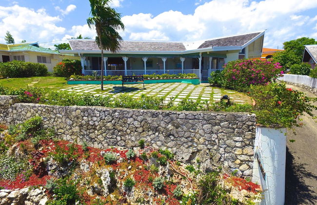 Windjammer, 4BR by Jamaican Treasures - Photo 1