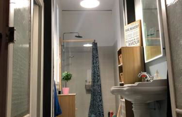 Maison de Maître avec grande terrasse au Centre-Ville - Foto 15