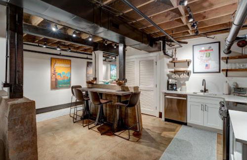 Historic Stay Near Downtown - Foto 12