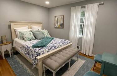 Lux Family Xcape with HotTub Fireplace Deck BBQ - Foto 9