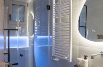 THALIA, luxury 3Br Home with Ensuite Bathrooms, just 3 minutes walk from the beach located in the prestigious Athenian Riviera - Foto 15
