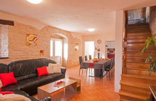 Villa Anton, a luxurious rustic villa in a peaceful setting - Foto 5