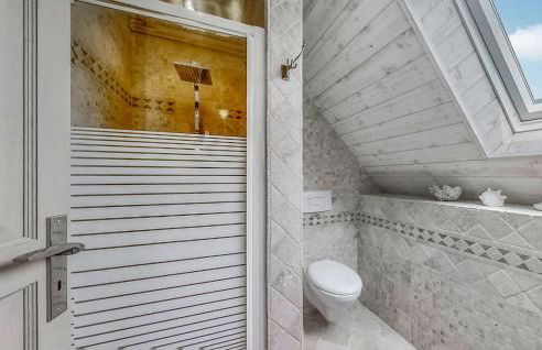 Amazing Home In Plouhinec With Wifi - Foto 18