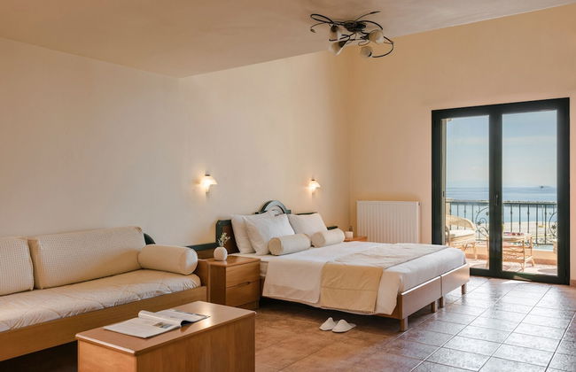 Griffon Kymi Hotel previously known as Valledi Village - Foto 48