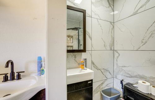 Bay and Hill Views Modern Hercules Home - Foto 22