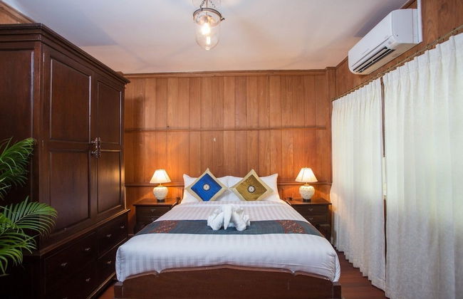 Baan Khun Nang Colonial Residence - Photo 4