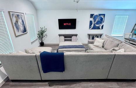 Newly built home Spacious & Comfortable 4BR 2BA - Photo 17