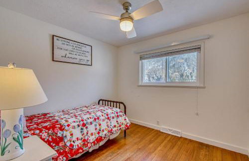 Peaceful Retreat with Private Hot Tub in New Albany - Foto 20