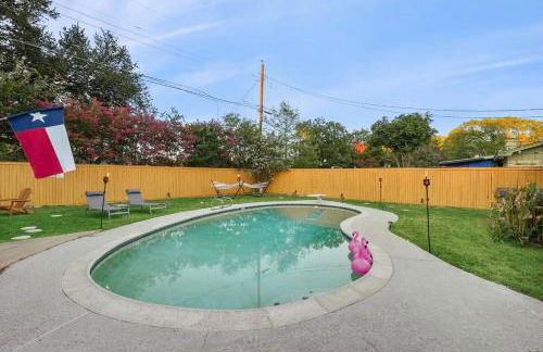4BR 2B Home with Pool Hot Tub Fire Pit - Foto 18