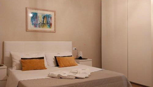 Il limone - Photo 2, wardrobe