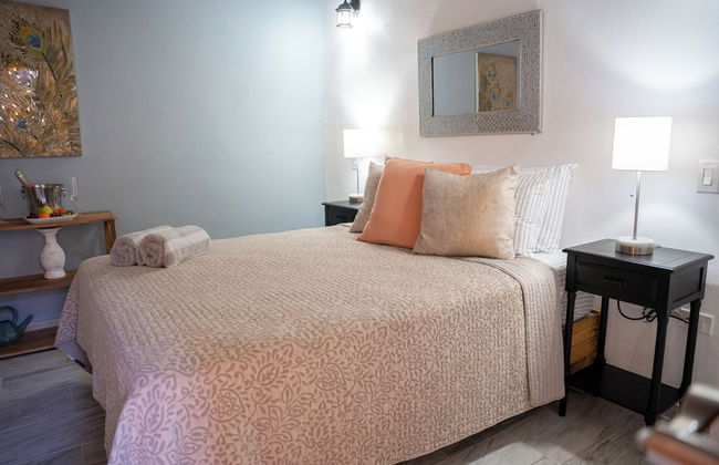 Hugo's Rental - Photo 13