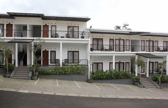 The Radiant Villa's & Function Hall - Photo 20