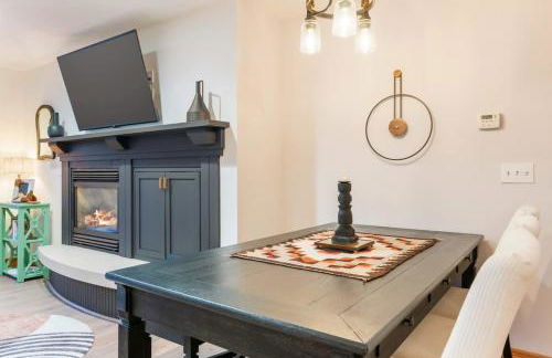 Basecamp Stays: Upscale Getaway Shuttle Hot Tubs - Foto 11