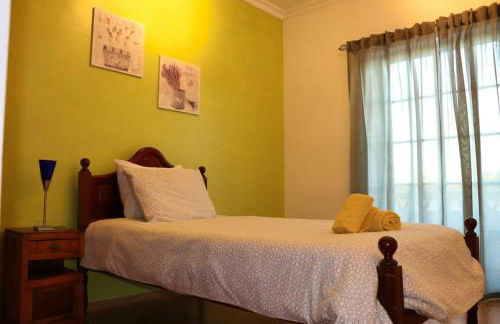 Charming house with fireplace in Grândola, 142 m², Internet included - Foto 12