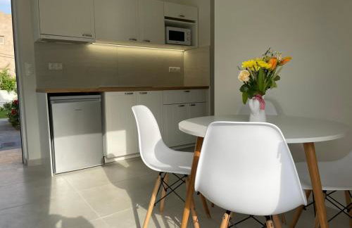 Yannis Apartments - Photo 13