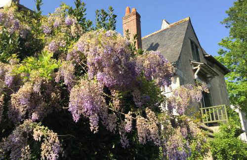 Loire Valley Medieval Getaway - Photo 9