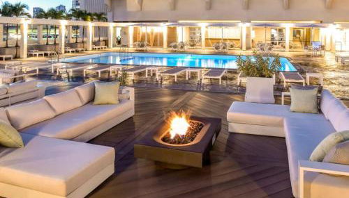 Castle at Ala Moana Hotel - Foto 3, sunbed