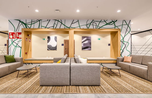 Livensa Living Studios San Sebastián - Photo 17